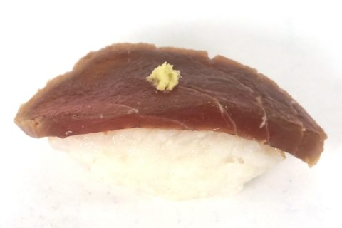 Nigiri mit eingelegtem Thunfisch "maguro zuke"